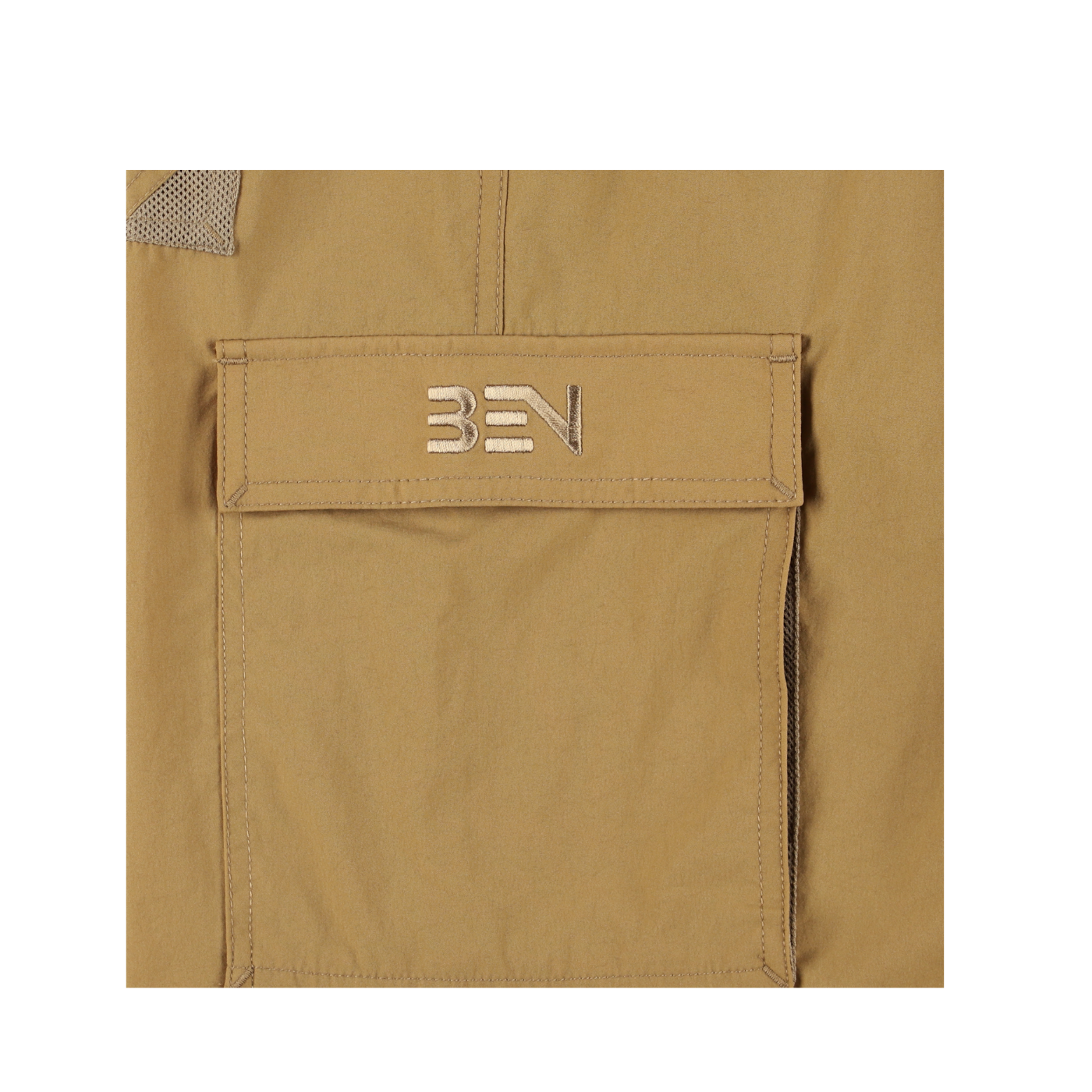 BEN GENERAL Russell Athletic ストレッチナイロンビーチショーツ カーキ