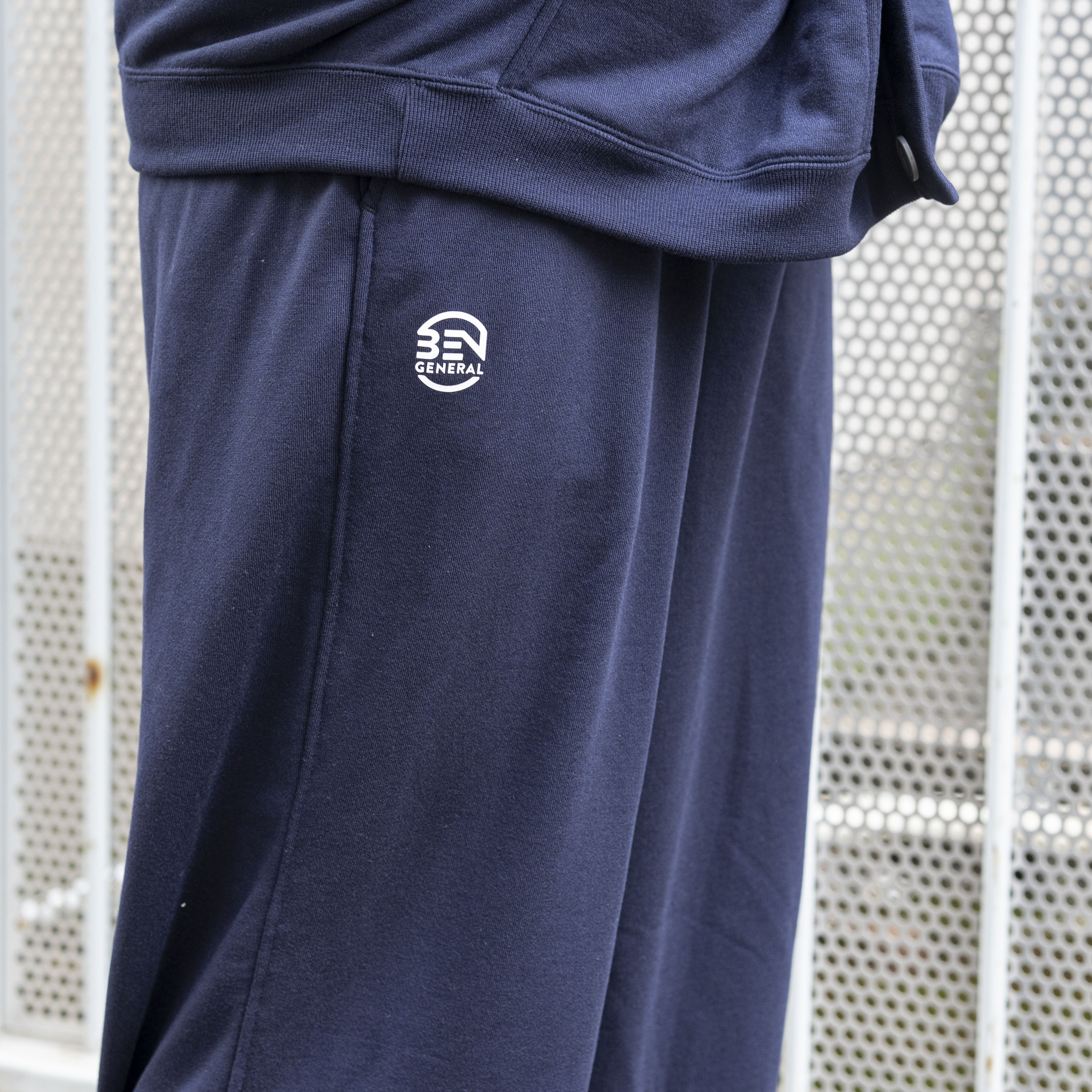 BEN GENERAL Russell Athletic エバードライスウェットバギーパンツ ネイビー