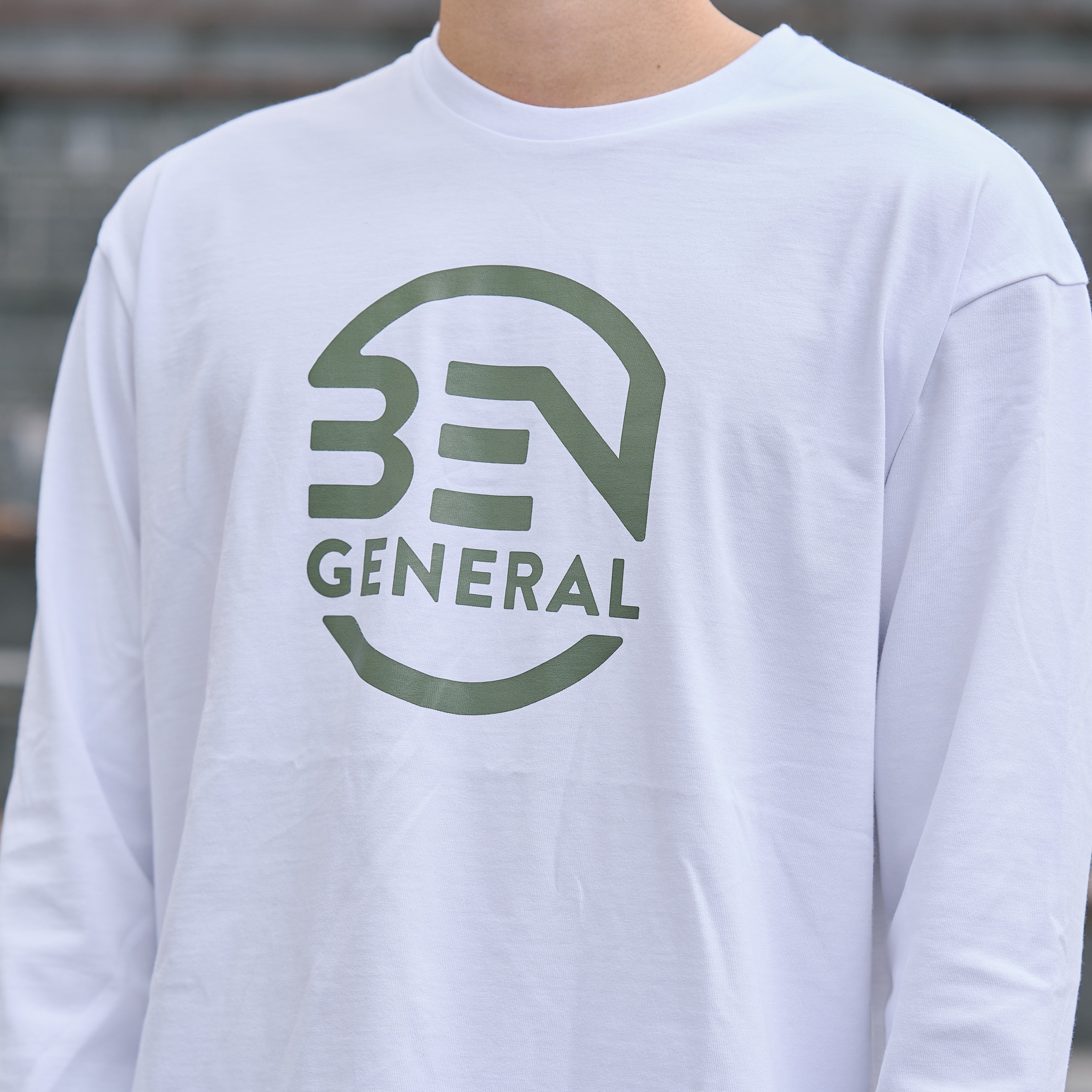 トレーニングロングスリーブTシャツ ホワイト
